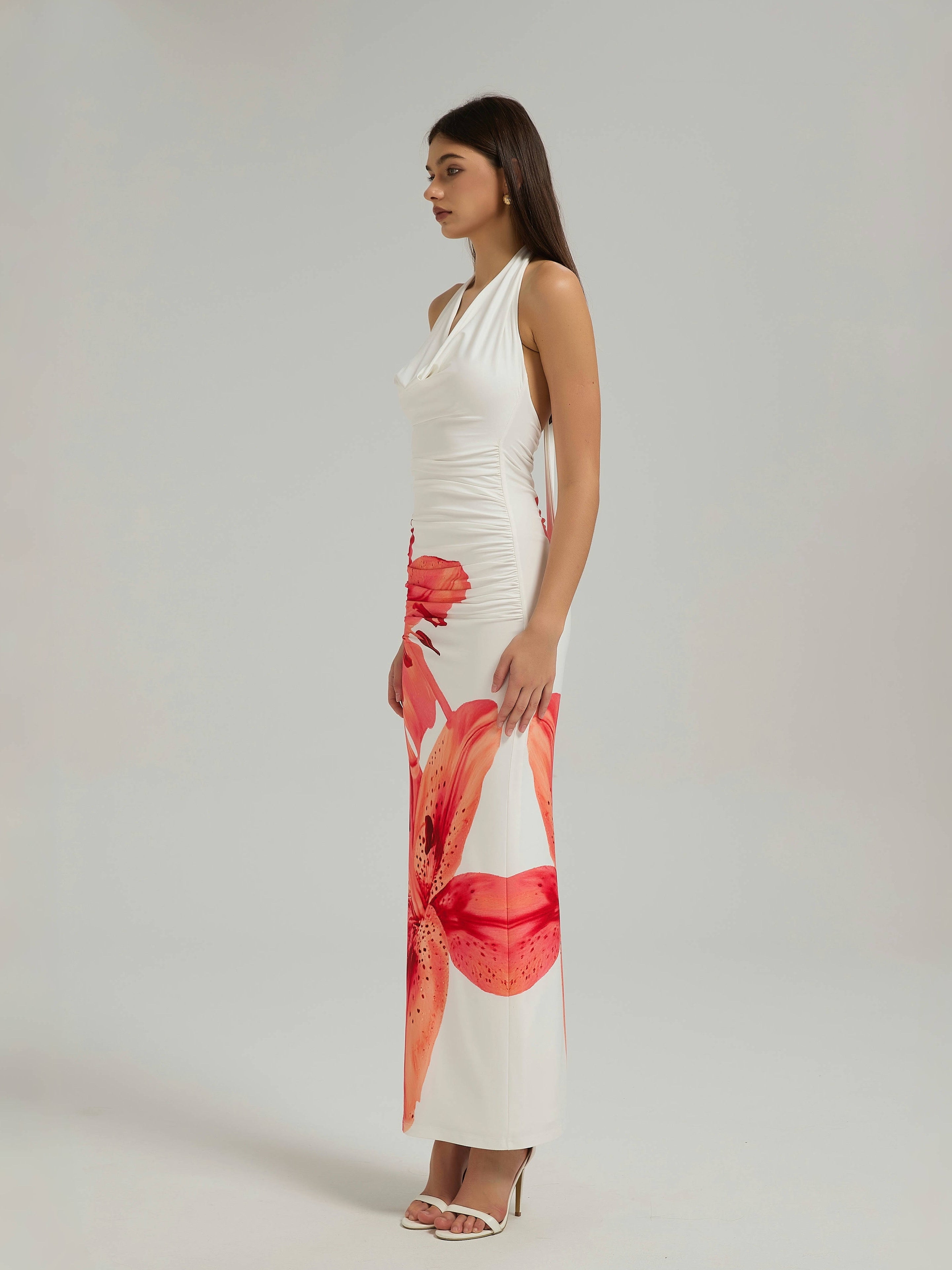 LILY HALTER MAXI DRESS - WHITE FLORAL