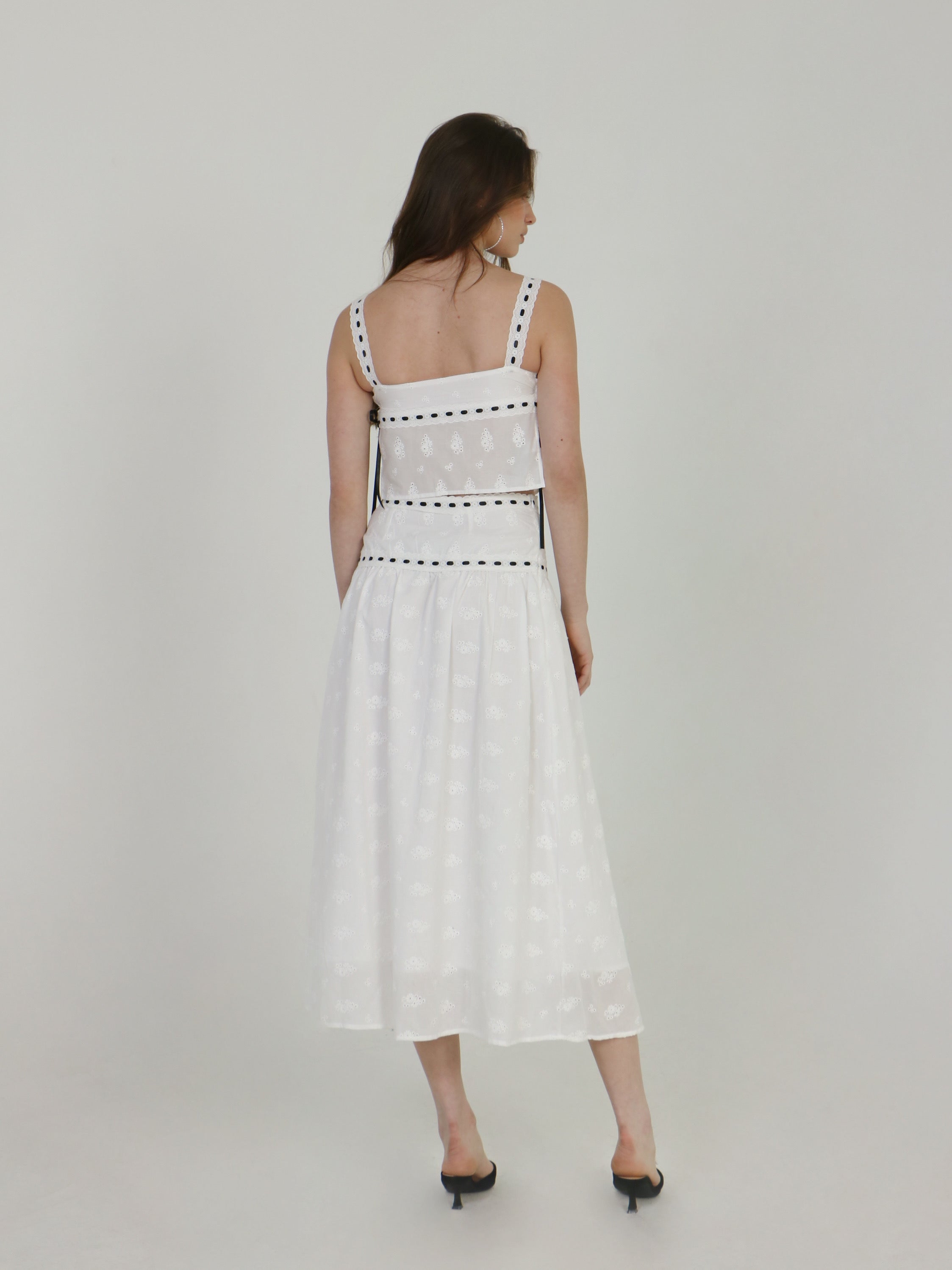 EMBROIDERED EYELET TWO-PIECE SET
